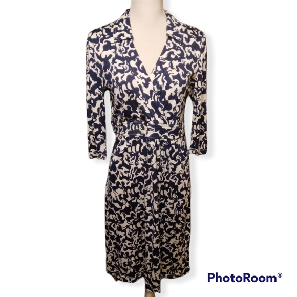 Lilly Pulitzer Dresses & Skirts - Lily pulitzer horse print dress